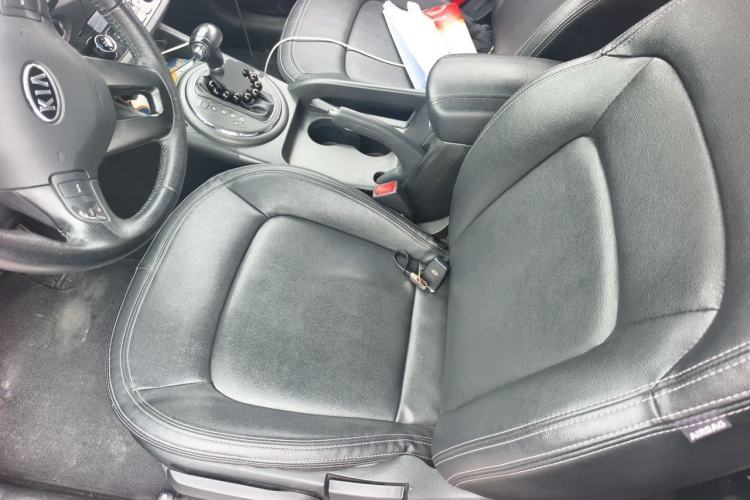Used Kia Sportage R 2012 2.0L Automatic Two-Wheel Drive GLS Left Front Seat