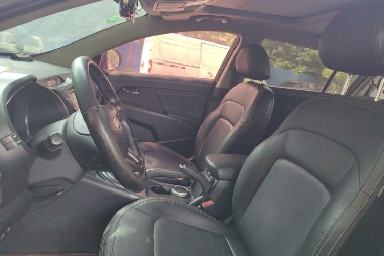 Used Kia Sportage R 2012 2.0L Automatic Two-Wheel Drive NAVI Left Front Seat