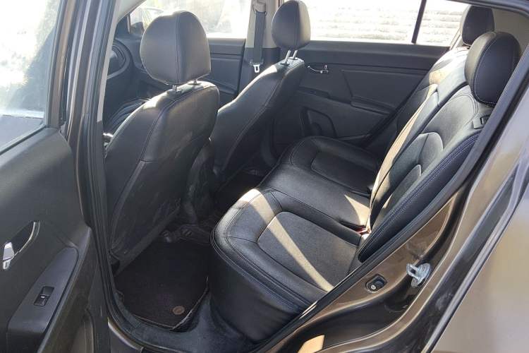 Used Kia Sportage R 2012 2.0L Automatic Two-Wheel Drive GLS Left Rear Seat