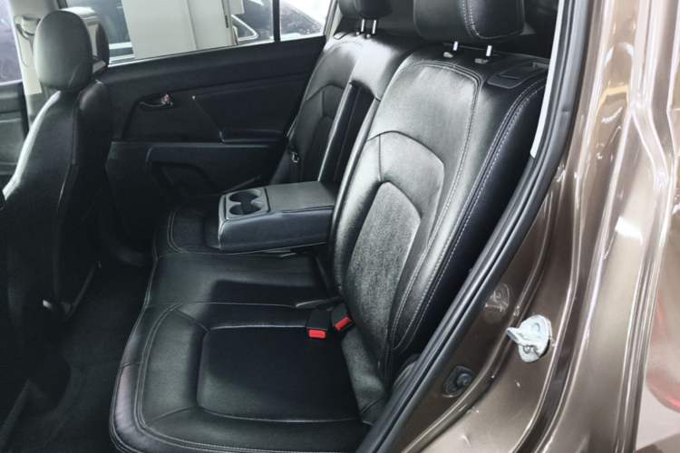 Used Kia Sportage R 2012 2.0L Automatic Two-Wheel Drive NAVI Left Rear Seat