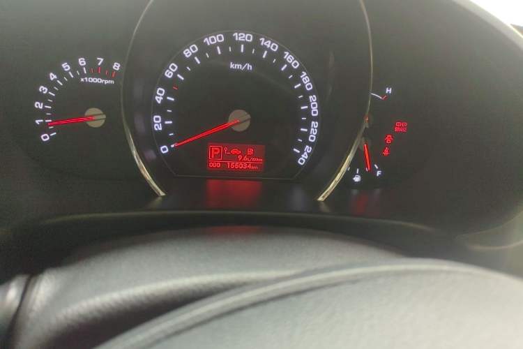 Used Kia Sportage R 2012 2.0L Automatic Two-Wheel Drive GLS Odometer Close Up