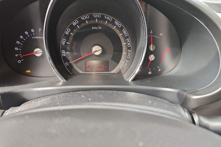 Used Kia Sportage R 2012 2.0L Automatic Two-Wheel Drive NAVI Odometer Close Up