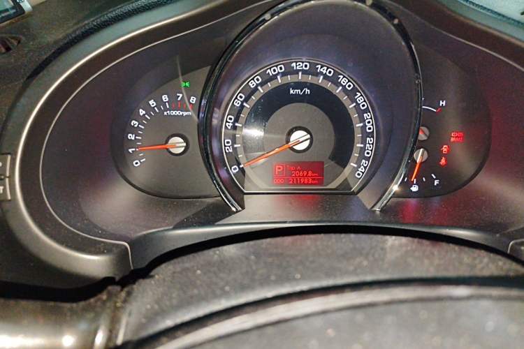 Used Kia Sportage R 2012 2.0L Automatic Two-Wheel Drive GLS Odometer Close Up