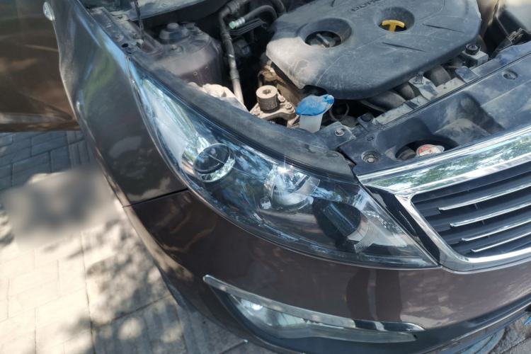Used Kia Sportage R 2012 2.0L Automatic Two-Wheel Drive GL Trim Right Front Headlight