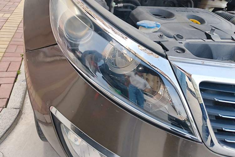 Used Kia Sportage R 2012 2.0L Automatic Two-Wheel Drive NAVI Right Front Headlight