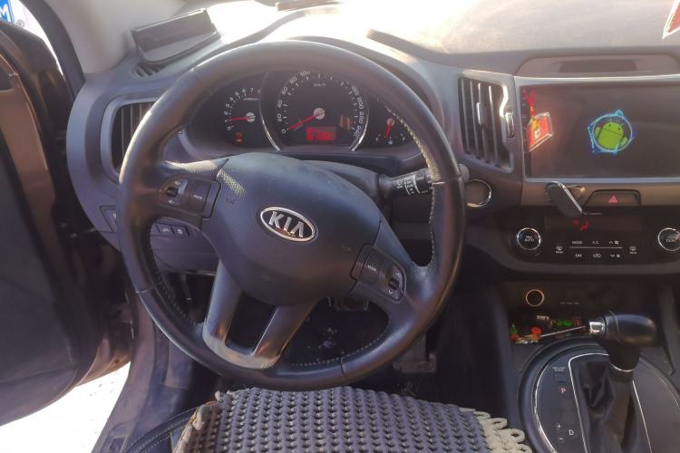 Used Kia Sportage R 2012 2.0L Automatic Two-Wheel Drive GLS Steering Wheel
