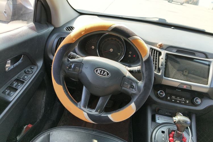 Used Kia Sportage R 2012 2.0L Automatic Two-Wheel Drive GLS Steering Wheel