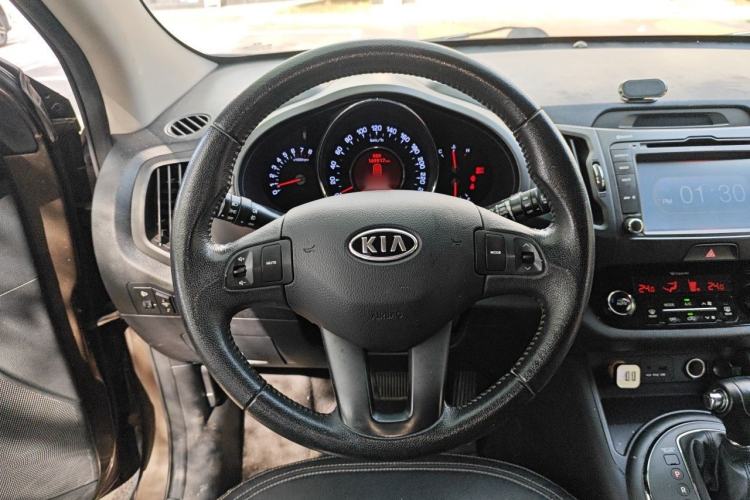 Used Kia Sportage R 2012 2.0L Automatic Two-Wheel Drive NAVI Steering Wheel