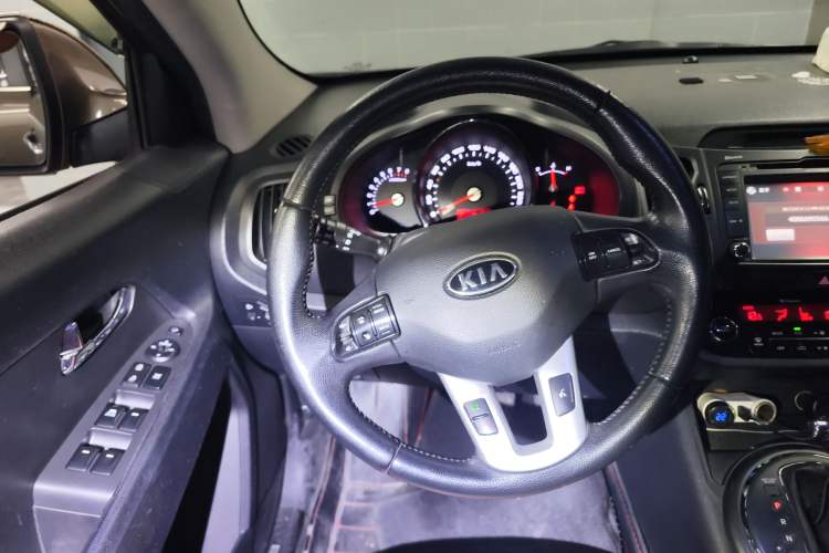 Used Kia Sportage R 2012 2.0L Automatic Two-Wheel Drive GLS Steering Wheel
