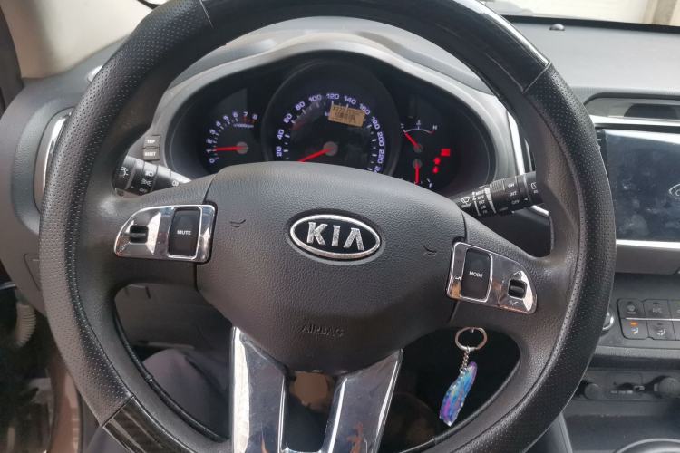 Used Kia Sportage R 2012 2.0L Automatic Two-Wheel Drive GL Trim Steering Wheel