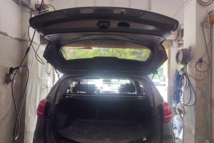 Used Kia Sportage R 2012 2.0L Automatic Two-Wheel Drive GLS Trunk