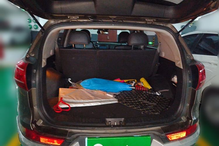 Used Kia Sportage R 2012 2.0L Automatic Two-Wheel Drive GLS Trunk
