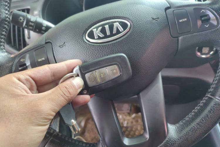 Used Kia Sportage R 2012 2.0L Automatic Two-Wheel Drive NAVI Vehicle Key