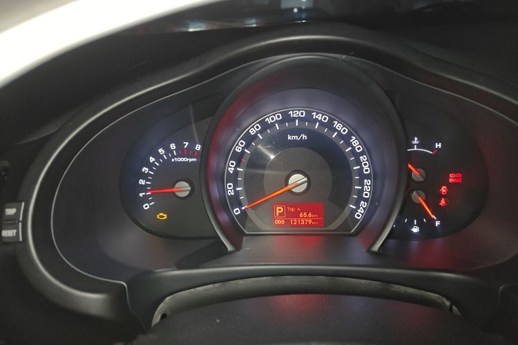 Used Kia Sportage R 2014 2.0L Automatic Two-Wheel Drive GL Odometer Close Up