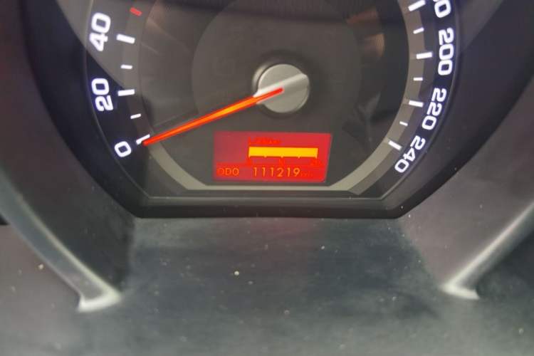 Used Kia Sportage R 2014 2.0L Manual Two-Wheel Drive GL Trim Odometer Close Up