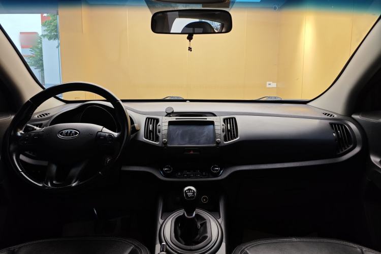 Used Kia Sportage R 2014 2.0L Manual Two-Wheel-Drive GLS Audio And AC Panel
