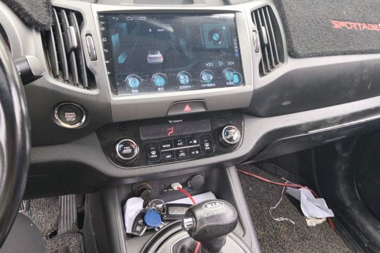 Used Kia Sportage R 2014 2.0L Automatic Two-Wheel Drive GLS Trim Audio And AC Panel