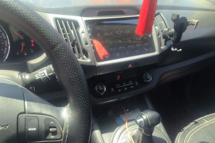 Used Kia Sportage R 2014 2.0L Automatic Two-Wheel Drive DLX Audio And AC Panel