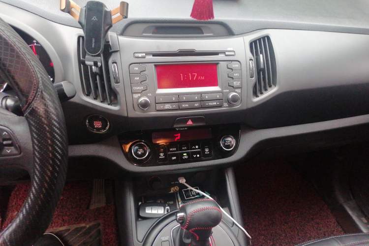 Used Kia Sportage R 2014 2.0L Automatic 4x4 GLS Audio And AC Panel