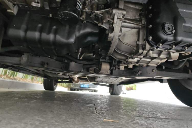 Used Kia Sportage R 2014 2.0L Automatic Two-Wheel Drive GLS Trim Chassis Front