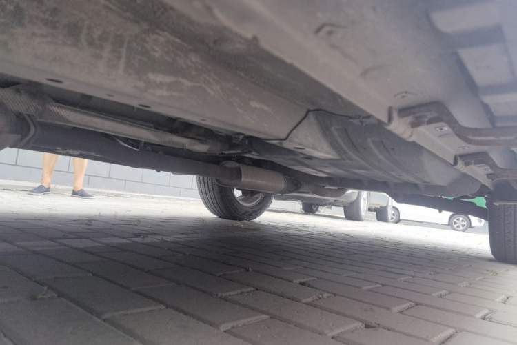 Used Kia Sportage R 2014 2.0L Automatic Two-Wheel Drive GLS Trim Chassis Front Left