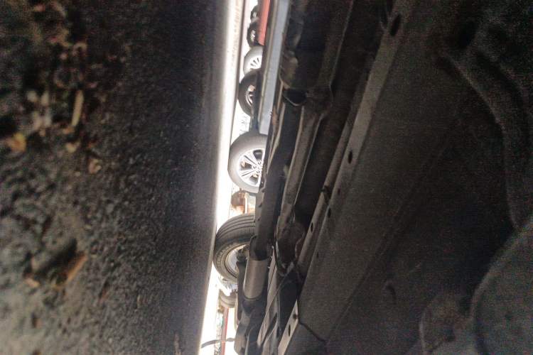 Used Kia Sportage R 2014 2.0L Automatic Two-Wheel Drive DLX Chassis Front Left