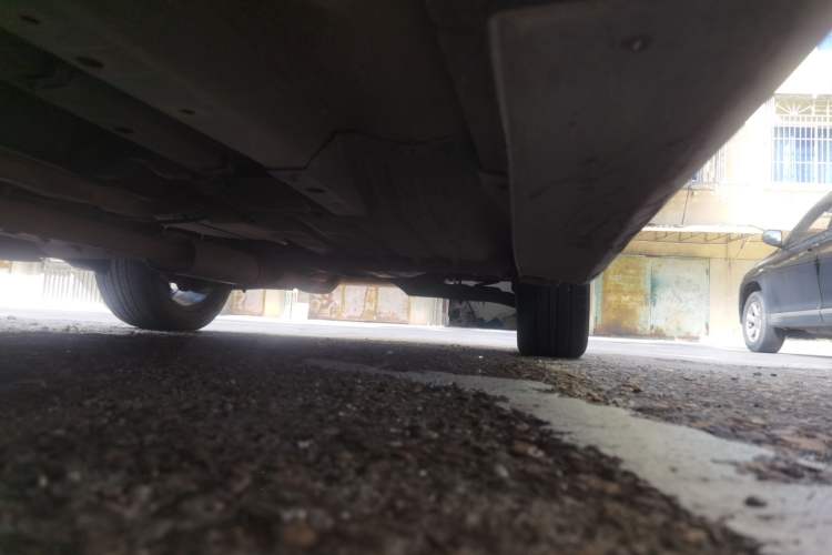 Used Kia Sportage R 2014 2.0L Automatic Two-Wheel Drive GLS Trim Chassis Front Left