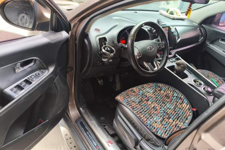 Used Kia Sportage R 2014 2.0L Manual Two-Wheel-Drive GLS Driver Seat