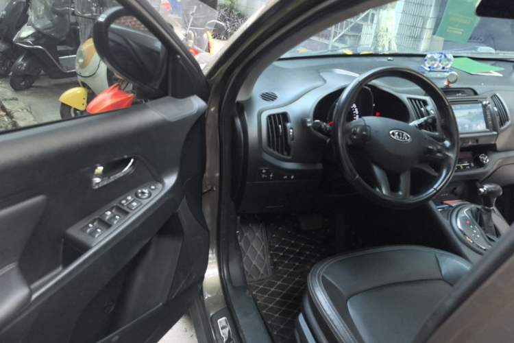 Used Kia Sportage R 2014 2.0L Automatic Two-Wheel Drive GLS Trim Driver Seat