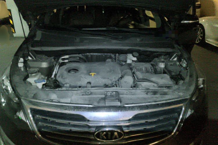 Used Kia Sportage R 2014 2.0L Automatic Two-Wheel Drive DLX Engine Bay