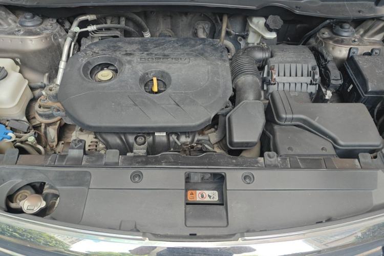 Used Kia Sportage R 2014 2.0L Automatic Two-Wheel Drive DLX Engine Bay