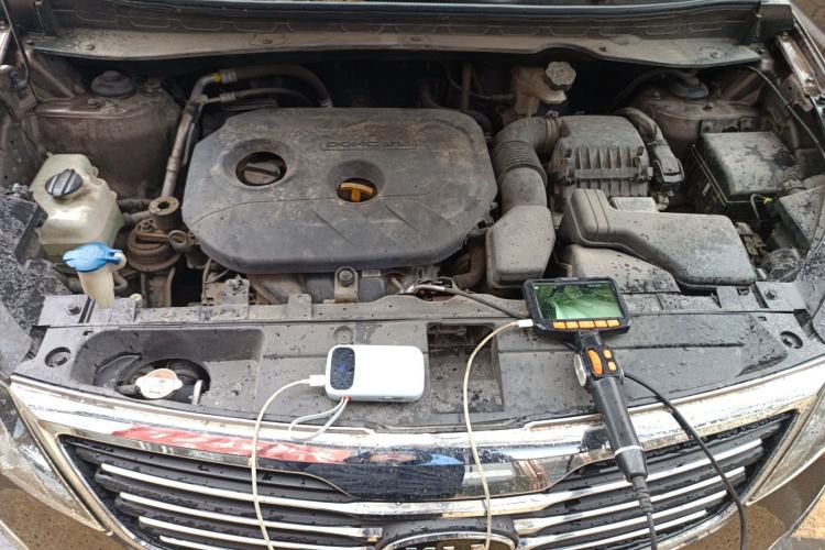 Used Kia Sportage R 2014 2.0L Automatic Two-Wheel Drive GLS Trim Engine Bay