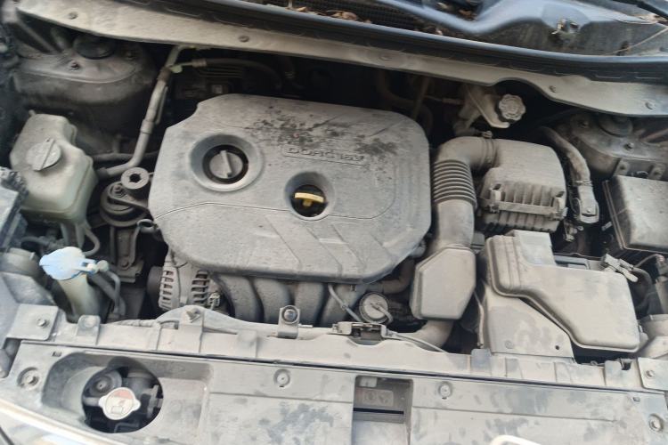 Used Kia Sportage R 2014 2.0L Automatic Two-Wheel Drive DLX Engine Bay