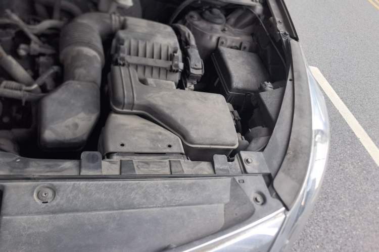 Used Kia Sportage R 2014 2.0L Automatic Two-Wheel Drive Premium Special Engine Bay Left