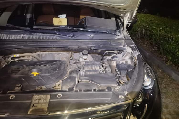 Used Kia Sportage R 2014 2.0L Automatic Two-Wheel Drive GL Engine Bay Left