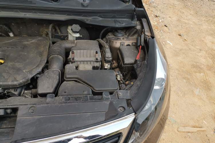 Used Kia Sportage R 2014 2.0L Automatic Two-Wheel Drive GL Engine Bay Left