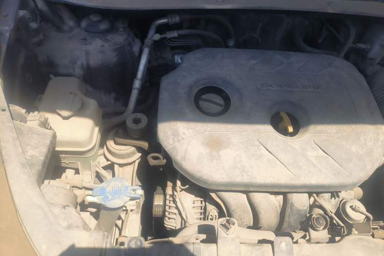 Used Kia Sportage R 2014 2.0L Automatic Two-Wheel Drive DLX Engine Bay Right