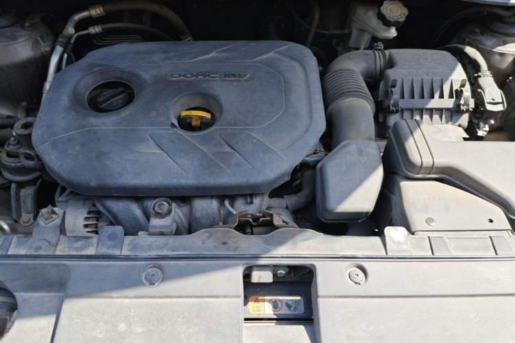 Used Kia Sportage R 2014 2.0L Automatic Two-Wheel Drive GL Engine Bay