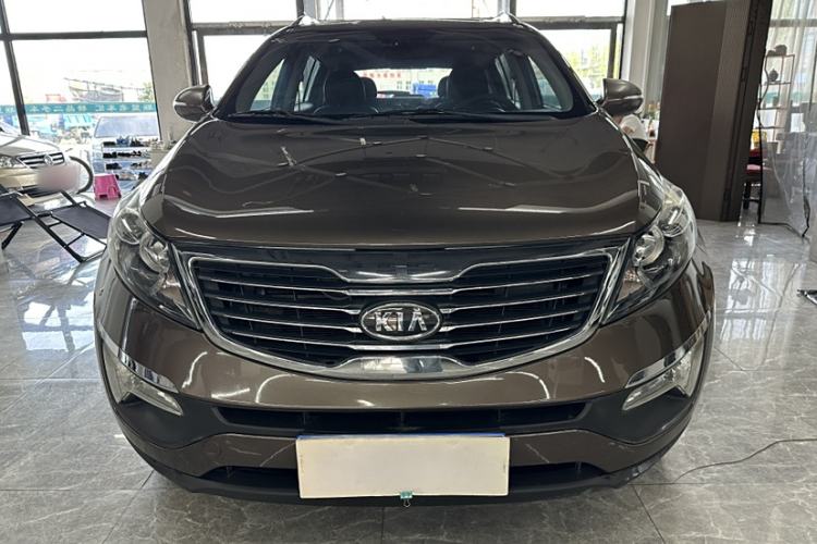 Used Kia Sportage R 2014 2.0L Manual Two-Wheel-Drive GLS Exterior 1