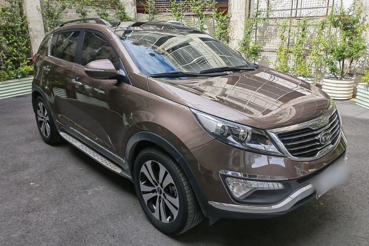 Used Kia Sportage R 2014 2.0L Automatic Two-Wheel Drive DLX Exterior 4