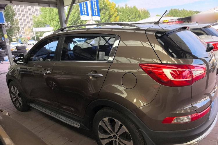 Used Kia Sportage R 2014 2.0L Automatic 4x4 GLS Exterior 5