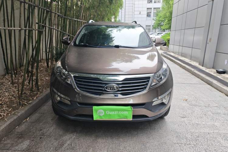 Used Kia Sportage R 2014 2.0L Automatic Two-Wheel Drive GLS Trim Front