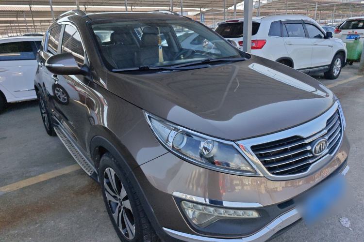 Used Kia Sportage R 2014 2.0L Automatic Two-Wheel Drive GLS Trim Front Right 45 Deg