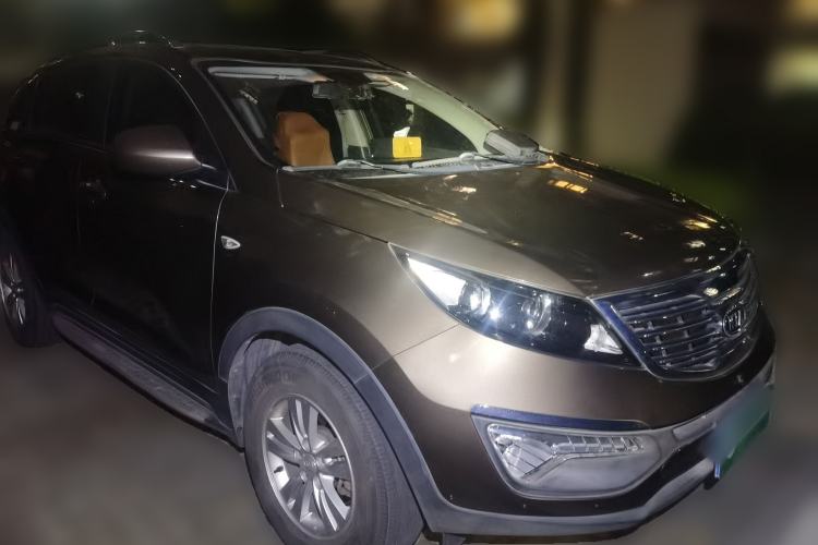 Used Kia Sportage R 2014 2.0L Automatic Two-Wheel Drive GL Front Right 45 Deg