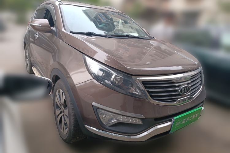 Used Kia Sportage R 2014 2.0L Automatic Two-Wheel Drive GLS Trim Front Right 45 Deg