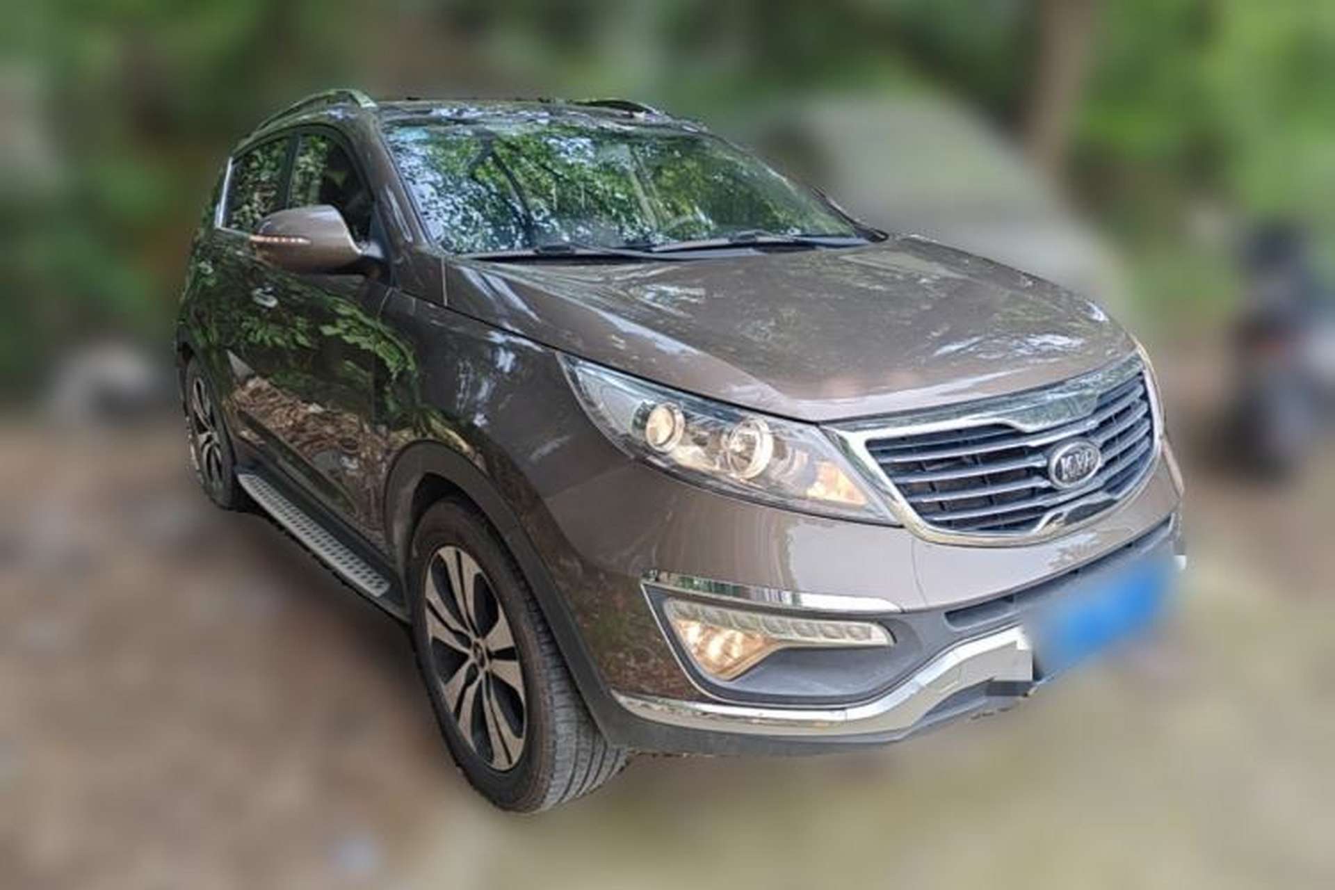 Used Kia Sportage R 2014 2.0L Automatic Two-Wheel Drive DLX Front Right 45 Deg