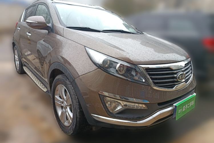 Used Kia Sportage R 2014 2.0L Automatic Two-Wheel Drive GLS Trim Front Right 45 Deg