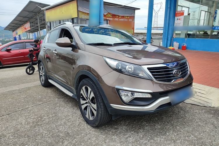 Used Kia Sportage R 2014 2.0L Automatic Two-Wheel Drive Premium Special Front Right 45 Deg