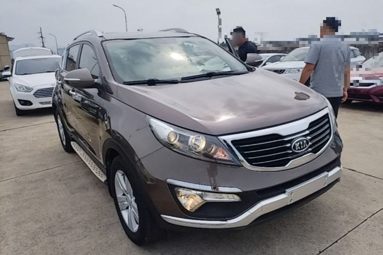 Used Kia Sportage R 2014 2.0L Automatic Two-Wheel Drive GLS Trim Front Right 45 Deg