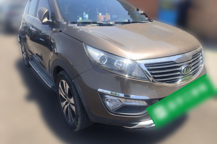 Used Kia Sportage R 2014 2.0L Automatic Two-Wheel Drive DLX Front Right 45 Deg